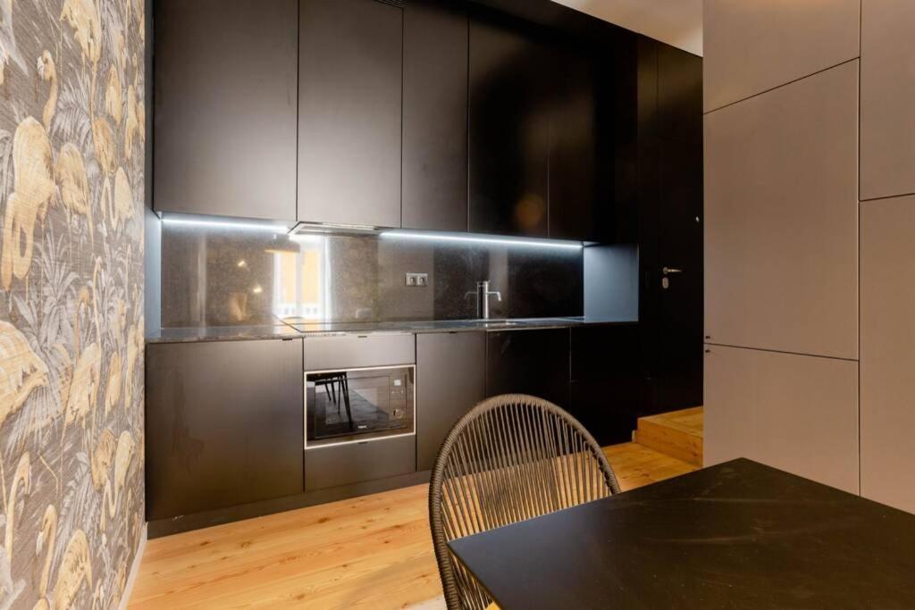 Boutique Rentals-Art & Charm II Apt W/ Terrace بورتو المظهر الخارجي الصورة